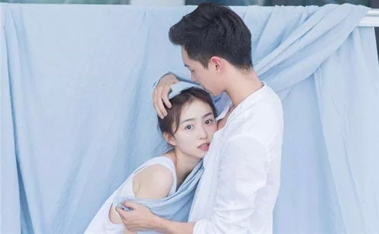 爱燃情感:异性同居发生关系了,女人吃亏吗? 爱燃情感:异性同居发生关系了,女人吃亏吗?