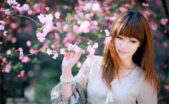 爱燃情感:人到中年,夫妻真的是原配的好吗? 爱燃情感:人到中年,夫妻真的是原配的好吗?