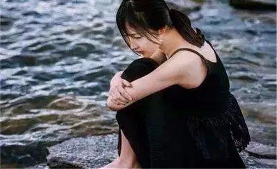 爱燃情感:一次同学聚会,毁了我20年的婚姻 爱燃情感:一次同学聚会,毁了我20年的婚姻